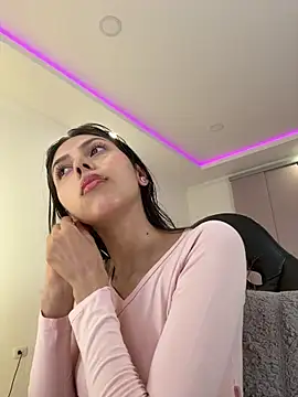 Snapshot of Sensualtease chatting on 01.06.26 Sensualtease online show from 01.06.26