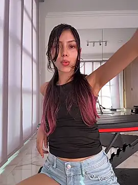 Snapshot of Sensualtease chatting on 02.10.26 Sensualtease online show from 02.10.26