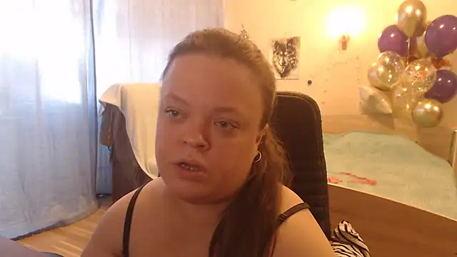 Janiffer MiMi online show from 12.18.24