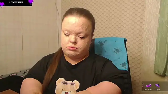 Janiffer MiMi online show from 04.14.26