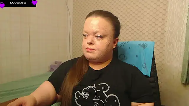 Janiffer MiMi online show from 04.19.26