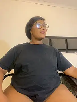 Snapshot of BADFATASS85 chatting on 01.28.25 BADFATASS85 online show from 01.28.25