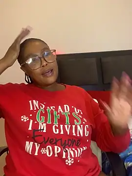 Snapshot of BADFATASS85 chatting on 02.18.25 BADFATASS85 online show from 02.18.25