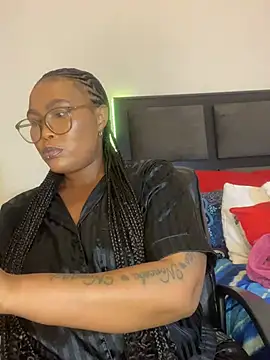 Snapshot of BADFATASS85 chatting on 02.18.25 BADFATASS85 online show from 02.18.25