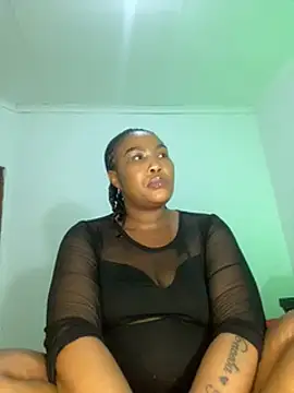 Snapshot of BADFATASS85 chatting on 03.06.25 BADFATASS85 online show from 03.06.25