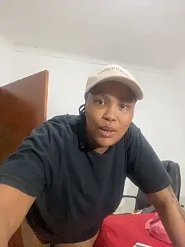 Snapshot of BADFATASS85 chatting on 03.09.25 BADFATASS85 online show from 03.09.25