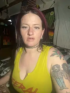 Snapshot of 1-800-FUCKYOU chatting on 12.31.24 1-800-FUCKYOU online show from 12.31.24