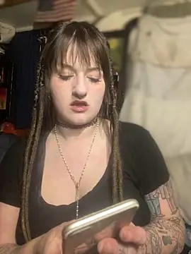 Snapshot of 1-800-FUCKYOU chatting on 03.01.25 1-800-FUCKYOU online show from 03.01.25