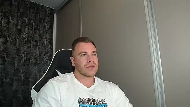 Thori92 online show from 09.25.25