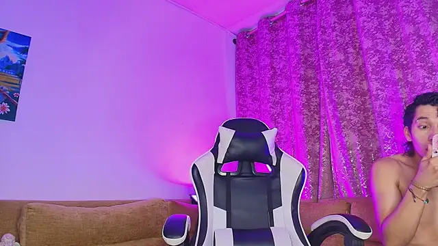 JacoboSwam online show from 12.04.25