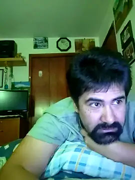 Snapshot of VonDoomdelToro chatting on 01.18.25 VonDoomdelToro online show from 01.18.25