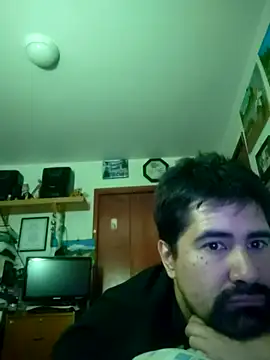 Snapshot of VonDoomdelToro chatting on 02.26.25 VonDoomdelToro online show from 02.26.25
