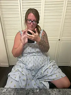 Lizzyloo online show from 04.19.26