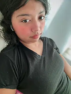 Peach Girll online show from 07.15.26