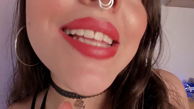 llanna  online show from 10.15.25