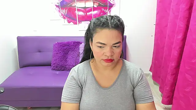 Snapshot of Cloe_35 chatting on 03.05.25 Cloe 35 online show from 03.05.25