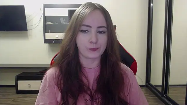 Laralianna online show from 12.24.24