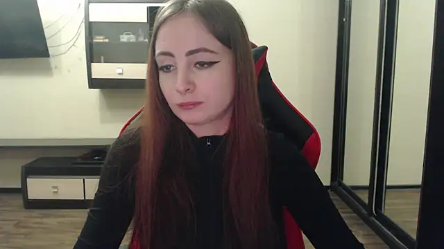 Laralianna online show from 01.11.25