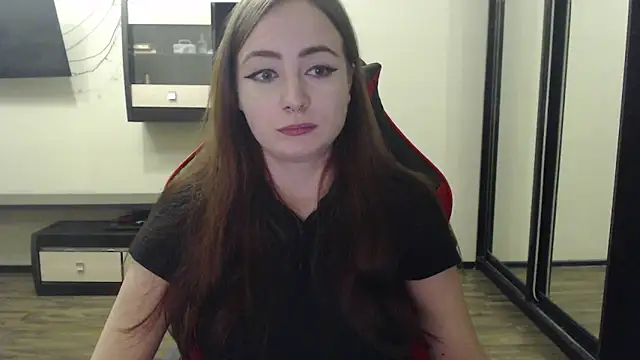 Laralianna online show from 01.12.25