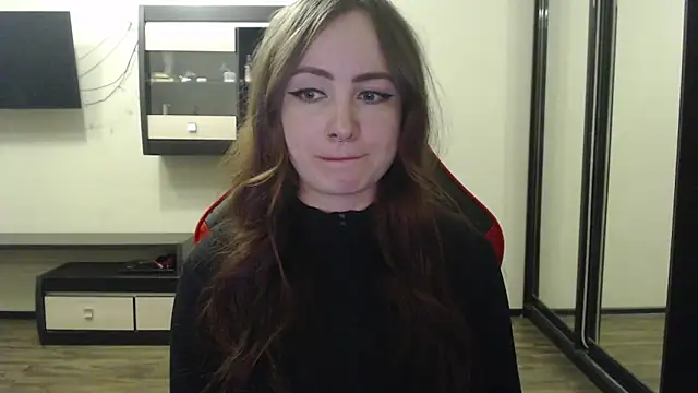 Laralianna online show from 02.21.25