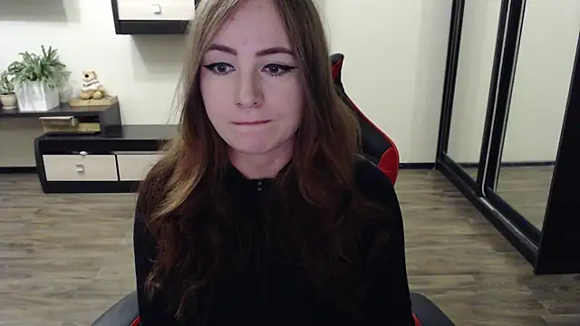 Laralianna online show from 09.22.25