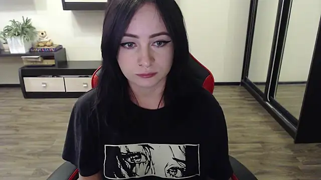 Laralianna online show from 09.26.25