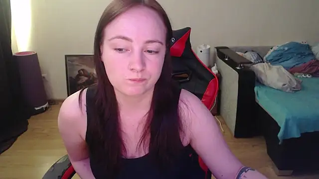 Snapshot of Laralianna chatting on 05.14.26 Laralianna online show from 05.14.26