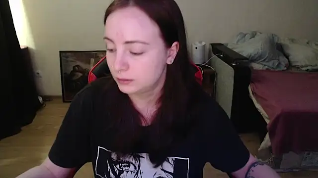 Snapshot of Laralianna chatting on 05.20.26 Laralianna online show from 05.20.26