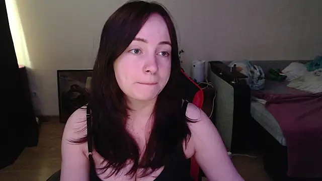 Snapshot of Laralianna chatting on 05.27.26 Laralianna online show from 05.27.26