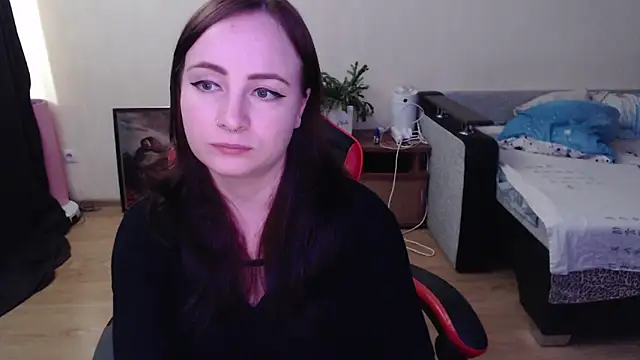Snapshot of Laralianna chatting on 06.16.26 Laralianna online show from 06.16.26