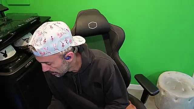 kuruptxxx live online show from 11.12.25