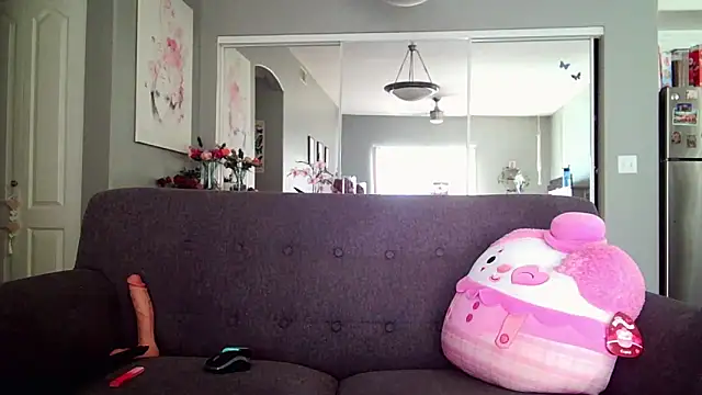 Lexi Shocker online show from 02.18.25