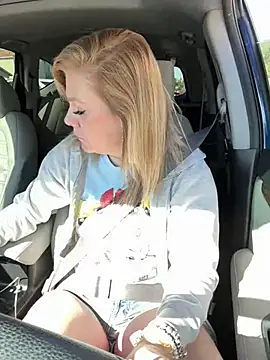 Lexi Shocker online show from 02.25.25