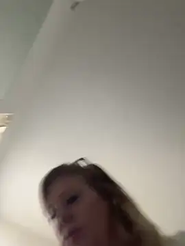 Lexi Shocker online show from 02.28.25