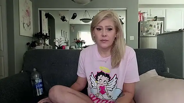 Lexi Shocker online show from 11.02.25