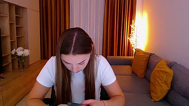  Mia Adams online show from 10.08.25