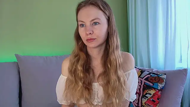 Cuddle Cat online show from 02.18.26