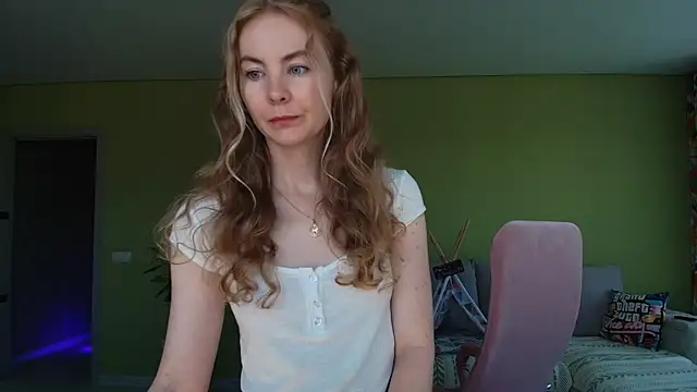 Cuddle Cat online show from 06.10.26