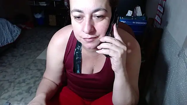 Snapshot of Barbiegomez chatting on 04.17.26 Barbiegomez online show from 04.17.26