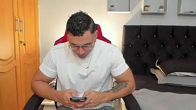 tyler hank01 online show from 03.30.26