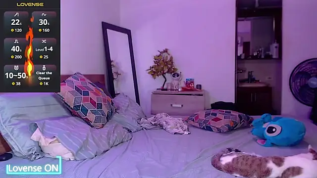 Snapshot of TastyTrap_18 chatting on 12.16.25 TastyTrap 18 online show from 12.16.25