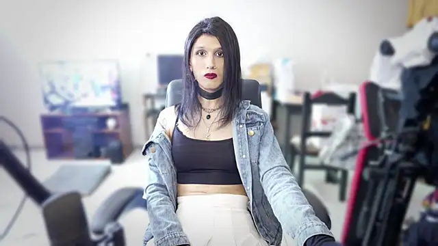 Snapshot of brenda_nataliaok chatting on 12.26.24 brenda nataliaok online show from 12.26.24