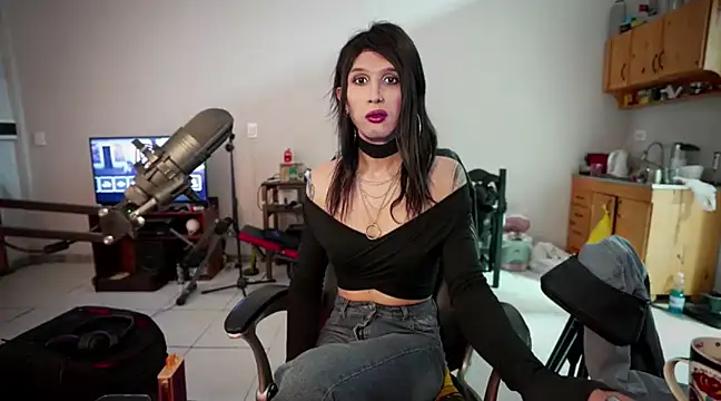 Snapshot of brenda_nataliaok chatting on 03.20.25 brenda nataliaok online show from 03.20.25