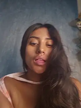 Valentinne z online show from 11.18.25