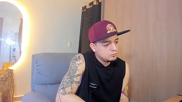 Snapshot of alejandro_calderon1 chatting on 02.16.25 alejandro calderon1 online show from 02.16.25