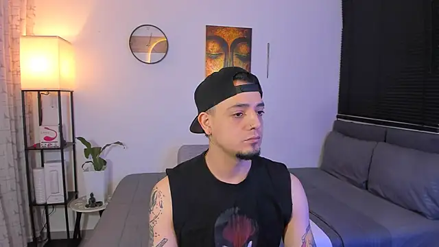 Snapshot of alejandro_calderon1 chatting on 05.30.26 alejandro calderon1 online show from 05.30.26