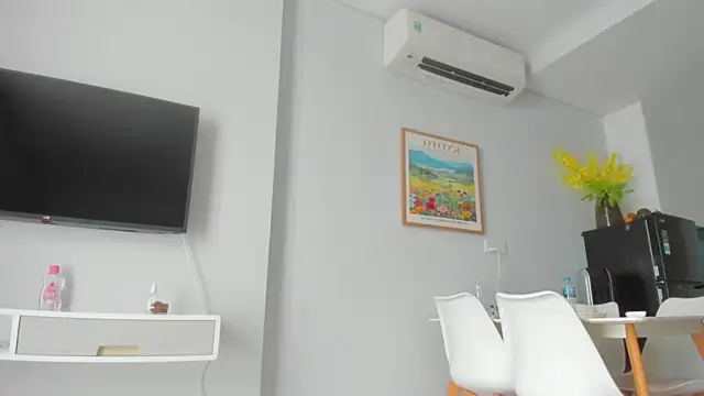 Snapshot of keiko_hot chatting on 11.22.25 keiko hot online show from 11.22.25