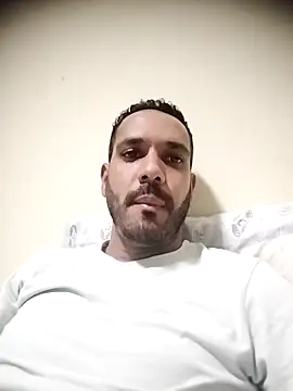 Snapshot of dinhokra chatting on 06.17.26 dinhokra online show from 06.17.26