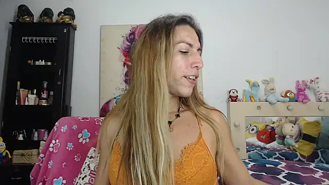 Snapshot of aleera_starxx982 chatting on 05.07.26 aleera starxx982 online show from 05.07.26