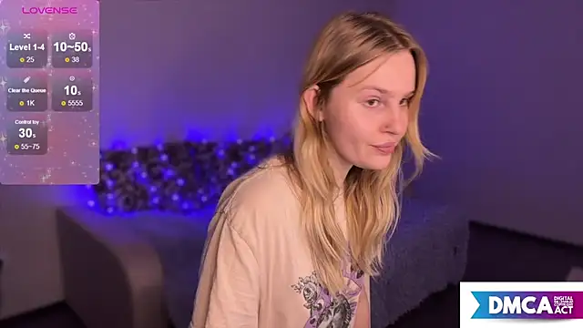 Chanel Gill online show from 01.04.25